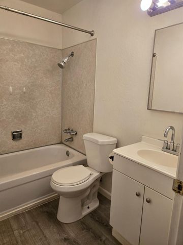 2109 Catskill Way, Sacramento, CA 95838