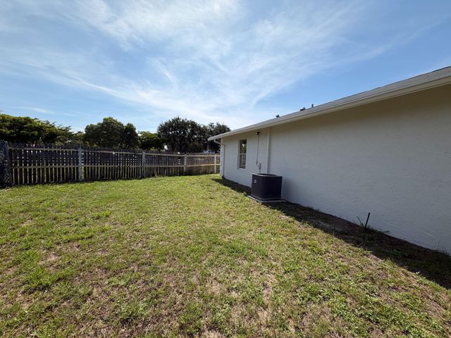 1418 K, Lake Worth Beach, FL 33460