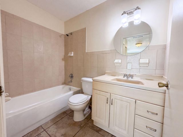 1418 K, Lake Worth Beach, FL 33460