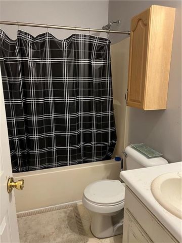 232 ROCKINGHAM Drive, Loganville, GA 30052