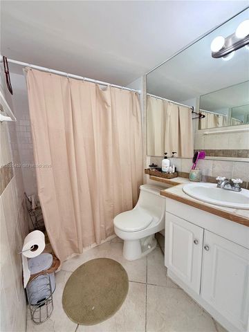 2750 NE 183rd St PH10, Aventura, FL 33160