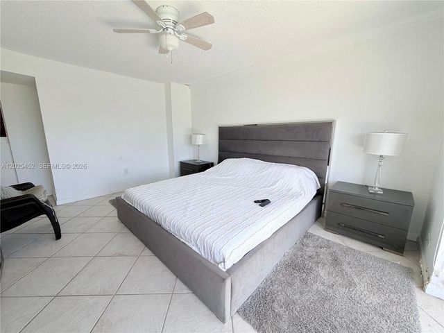 2750 NE 183rd St PH10, Aventura, FL 33160