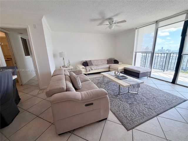 2750 NE 183rd St PH10, Aventura, FL 33160