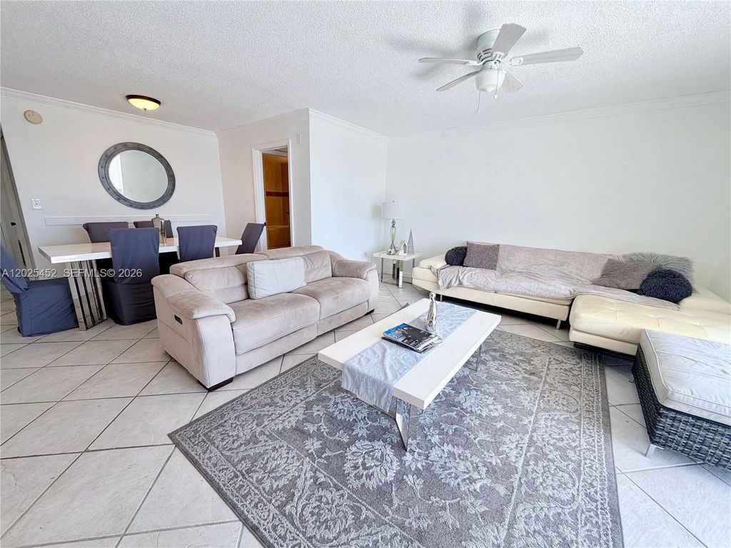 2750 NE 183rd St PH10, Aventura, FL 33160