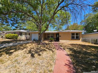 255 Gazel Dr, San Antonio, TX 78213
