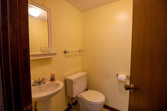 33 Sherburne Ave 3, Tyngsborough, MA 01879