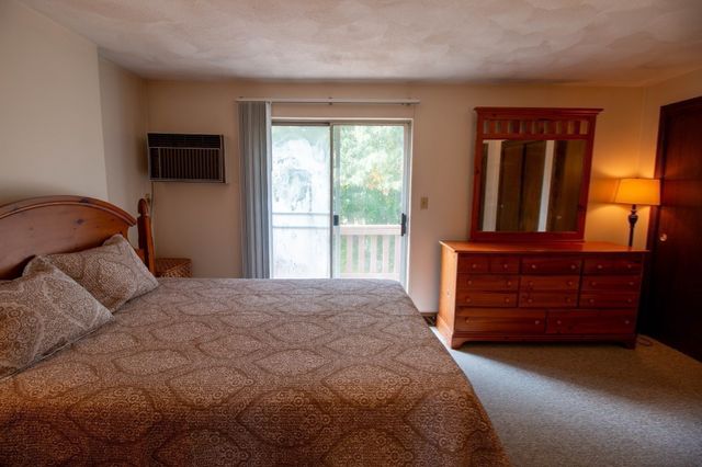 33 Sherburne Ave 3, Tyngsborough, MA 01879