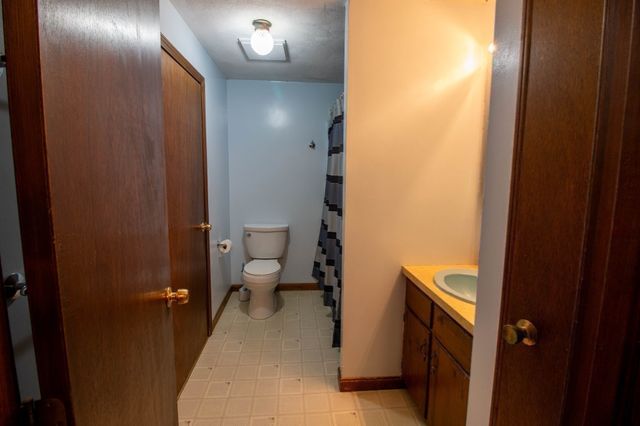 33 Sherburne Ave 3, Tyngsborough, MA 01879