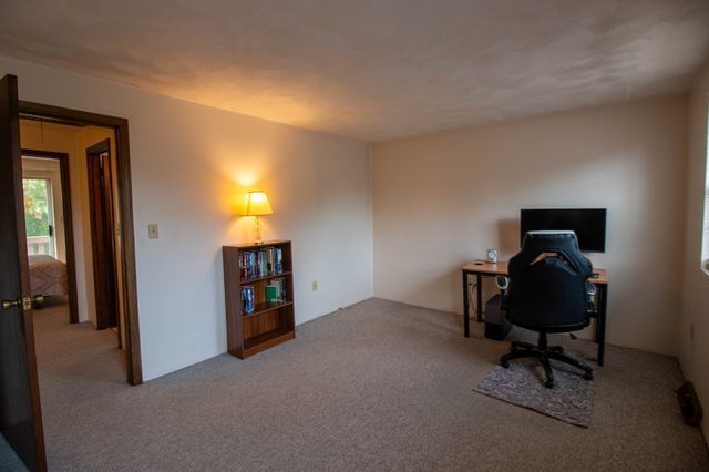 33 Sherburne Ave 3, Tyngsborough, MA 01879