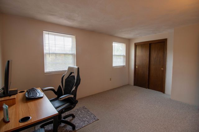 33 Sherburne Ave 3, Tyngsborough, MA 01879