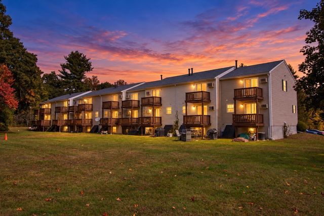 33 Sherburne Ave 3, Tyngsborough, MA 01879