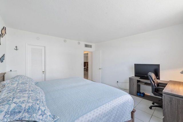 2851 S Ocean Boulevard 3a, Boca Raton, FL 33432