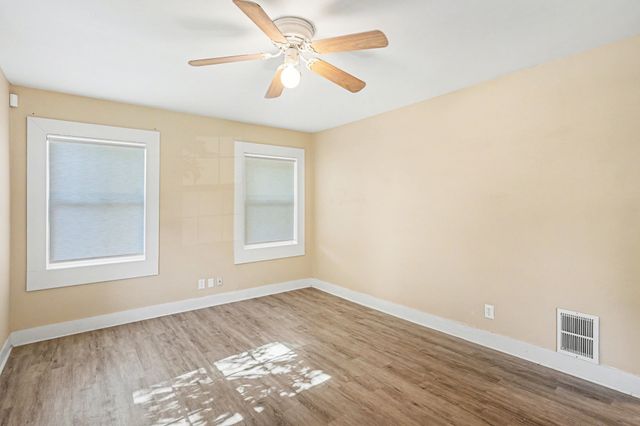 2122 Denham Ave, Columbia, TN 38401
