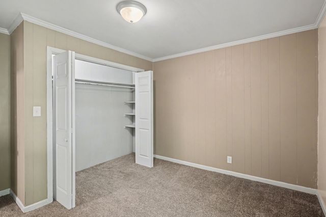 2122 Denham Ave, Columbia, TN 38401