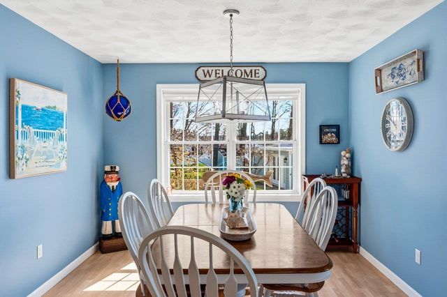28 Lake Road, Epsom, NH 03234