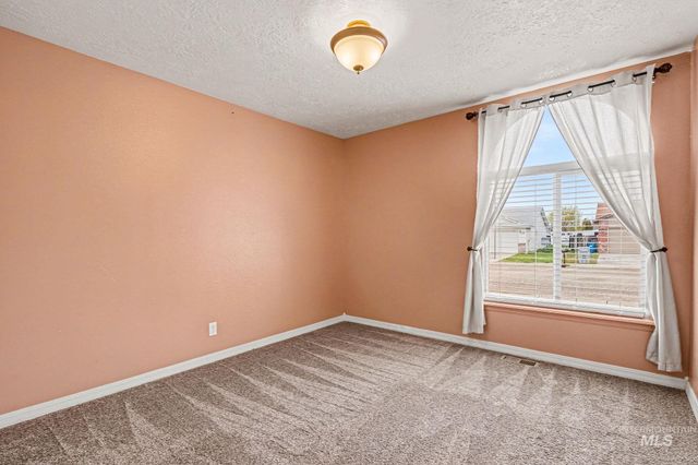 3019 Sugar Cane Dr., Nampa, ID 83687