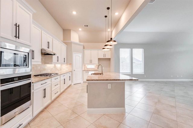 20430 Noble Arabian Drive, Tomball, TX 77377