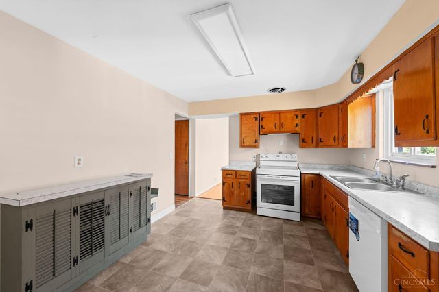 3877 Mantell Avenue, Sycamore Twp, OH 45236