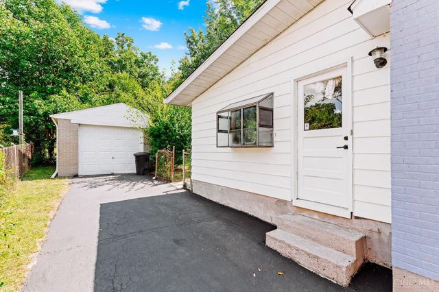 3877 Mantell Avenue, Sycamore Twp, OH 45236