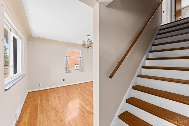 3877 Mantell Avenue, Sycamore Twp, OH 45236
