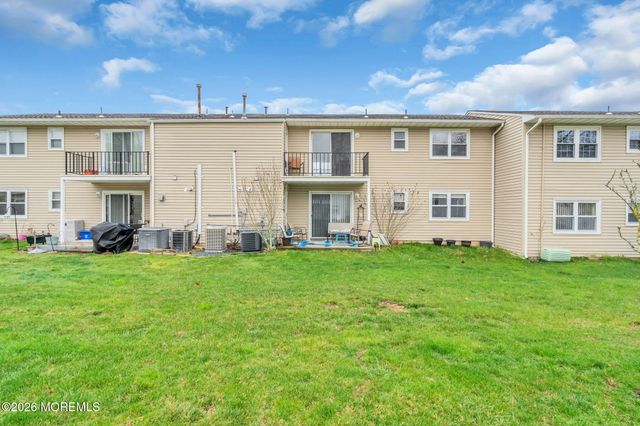 10 Maine Court 734, Matawan, NJ 07747