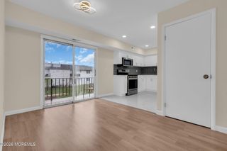 10 Maine Court 734, Matawan, NJ 07747