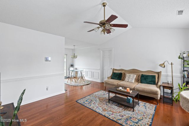 2827 Sapling Circle, Wilmington, NC 28411