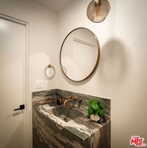13949 Cumpston Street, Sherman Oaks, CA 91401