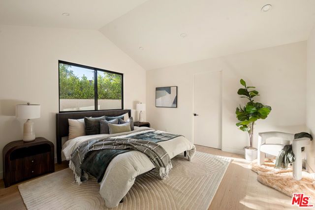 13949 Cumpston Street, Sherman Oaks, CA 91401