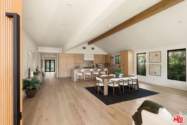 13949 Cumpston Street, Sherman Oaks, CA 91401