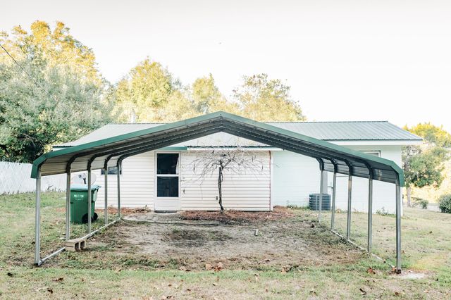 23186 Dewight Stone Avenue, Florala, AL 36442