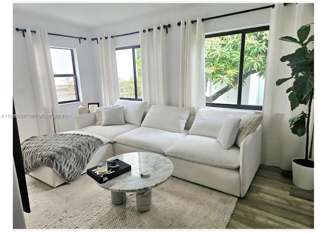 3439 Percival Ave -, Miami, FL 33133