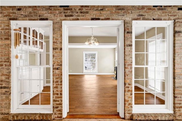 8 Elizabeth Place, Mobile, AL 36606