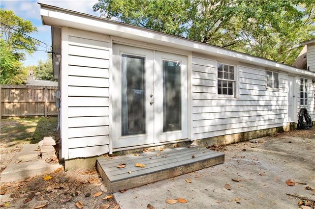 8 Elizabeth Place, Mobile, AL 36606