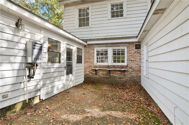 8 Elizabeth Place, Mobile, AL 36606