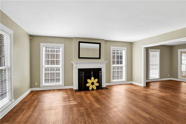 8 Elizabeth Place, Mobile, AL 36606