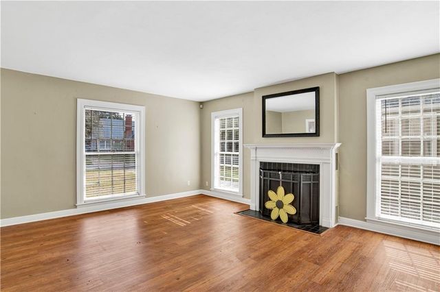 8 Elizabeth Place, Mobile, AL 36606