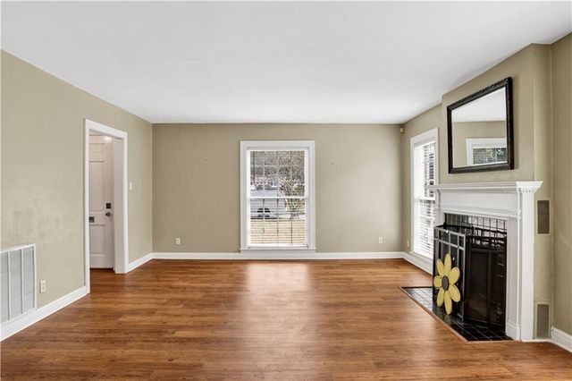 8 Elizabeth Place, Mobile, AL 36606