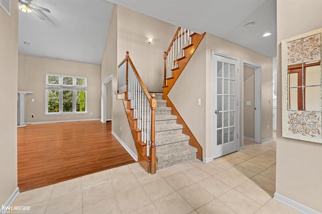 51389 Midland Circle, Macomb, MI 48042