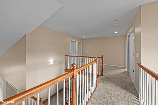 51389 Midland Circle, Macomb, MI 48042