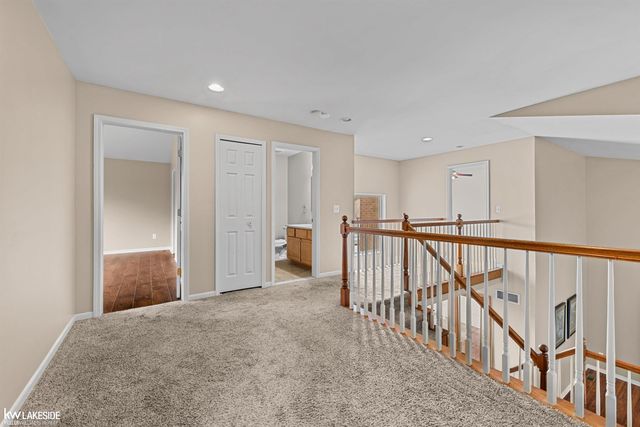 51389 Midland Circle, Macomb, MI 48042