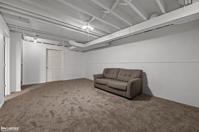51389 Midland Circle, Macomb, MI 48042