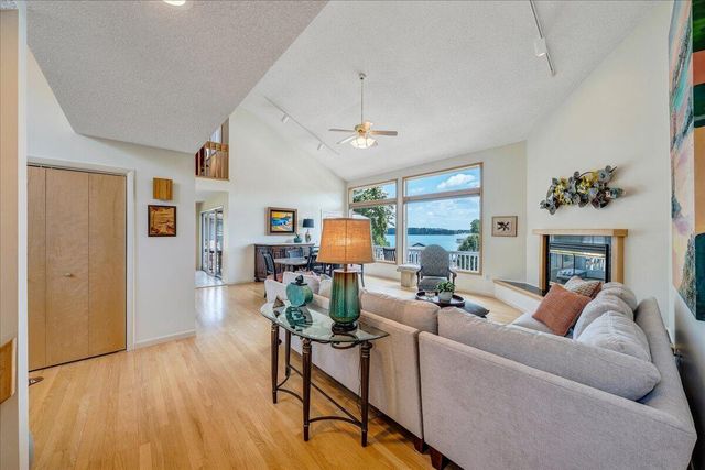 2810 Waters Edge DR, Penhook, VA 24137