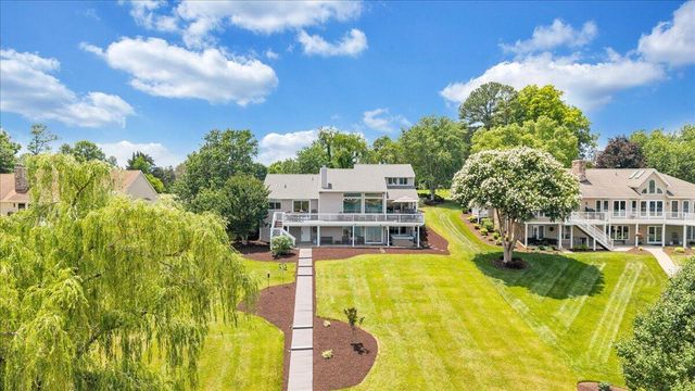 2810 Waters Edge DR, Penhook, VA 24137