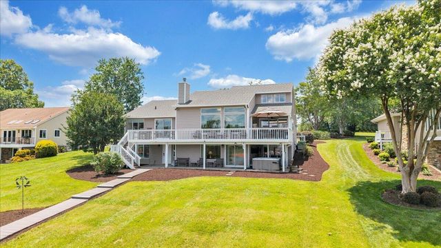 2810 Waters Edge DR, Penhook, VA 24137