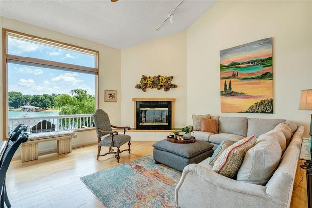 2810 Waters Edge DR, Penhook, VA 24137