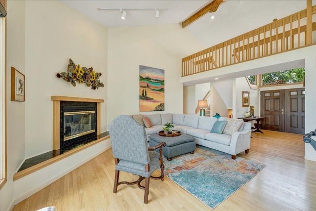 2810 Waters Edge DR, Penhook, VA 24137