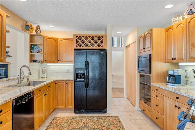 2810 Waters Edge DR, Penhook, VA 24137