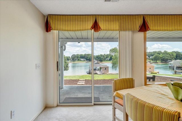 2810 Waters Edge DR, Penhook, VA 24137