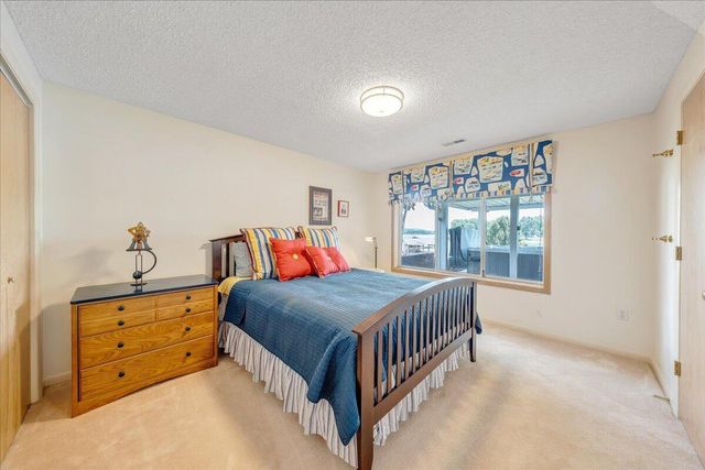 2810 Waters Edge DR, Penhook, VA 24137